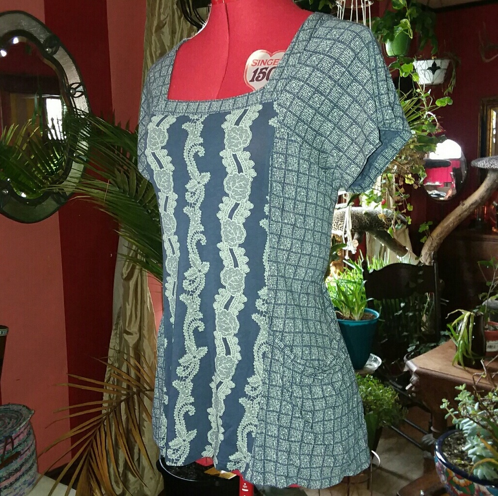Soft Paisley Hippie Top With Pockets